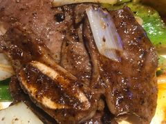 生炒薄片牛仔骨-湘汇概念铁板烧(铁西万达店)