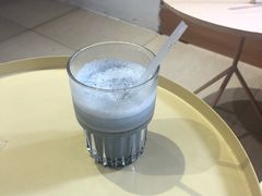 桃胶麻麻黑-Oasis coffee燕谷咖啡(公信店)