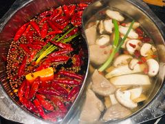 -纸盐河码头火锅(十八梯店)