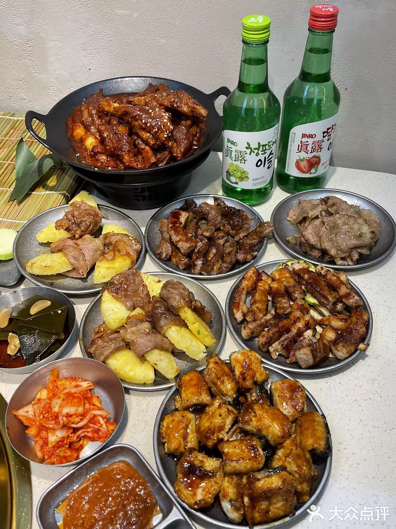 在武汉也有超🔥的蚂蚁洞🐜韩式🇰🇷烤肉啦❗ 