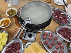 -五洞培记山庄·鲜牛肉火锅