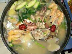 滋补海鲜锅（蟹已前往五脏庙）-渔娘渔家丹东海鲜(东直门店)