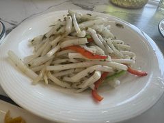 芦苇根雪菜炒肉丝-蟹天蟹地农家菜·阳澄湖大闸蟹(浅水湾店)