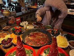 -萍姐火锅·公路夜市(武汉首店)