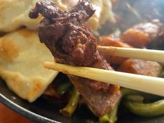 排骨土豆红烧肉烀饼-烀饼家常菜