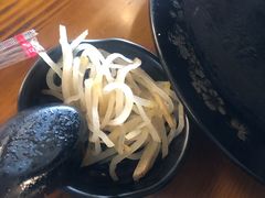 -丽虹云南过桥米线(兴工街店)