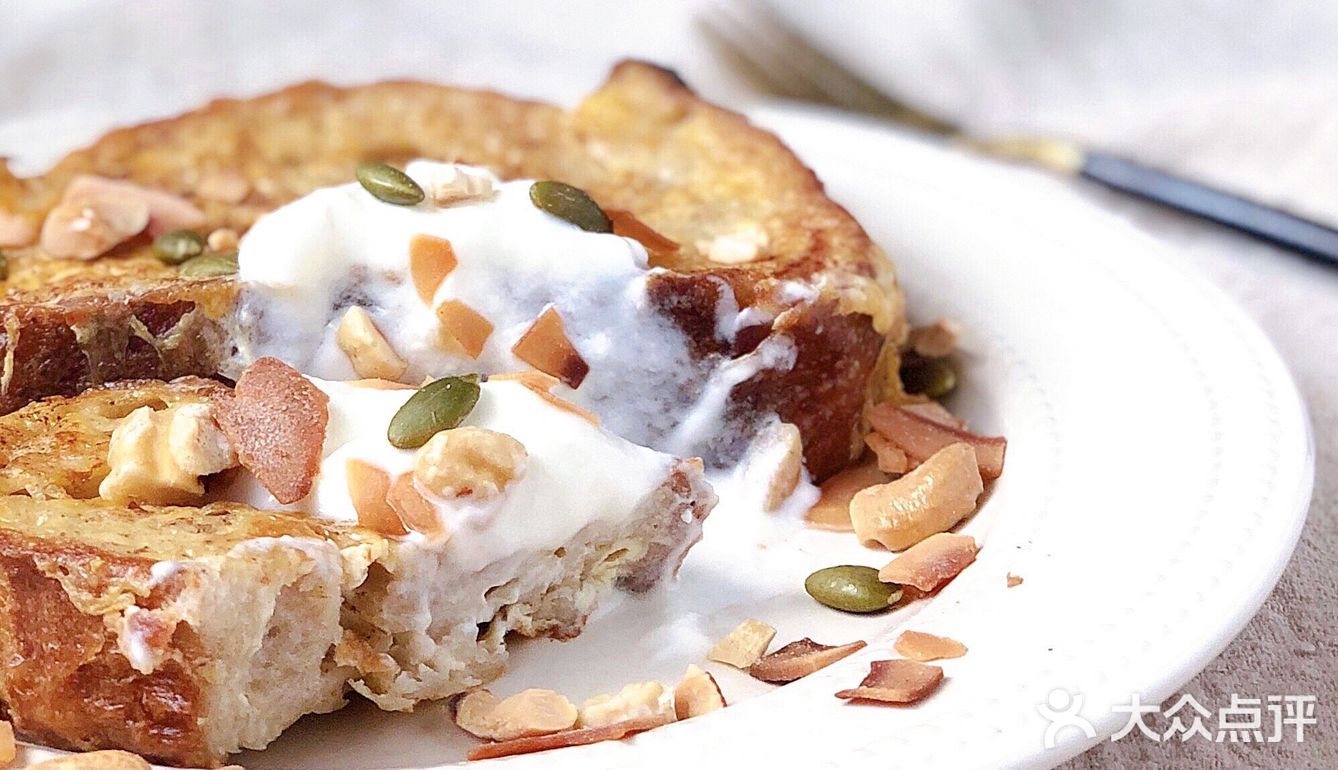 早安安浪漫又健康的酸奶煎法吐