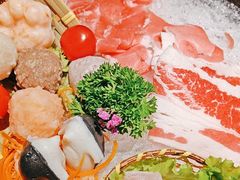 -湊湊火锅·茶憩(打浦桥日月光店)