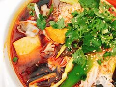 -成都你六姐·牛肉冒菜·麻辣香锅(长泰广场店)
