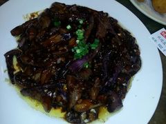 好吃的酱香茄子-蛙蛙叫干锅年代(簋街总店)