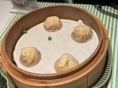 蟹粉鲜肉小笼包-桂满陇·杭州饭店(清河万象店)