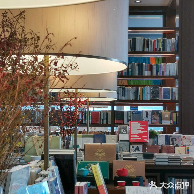 魔都潮流推荐[礼花]上海北外滩商圈景点盘点