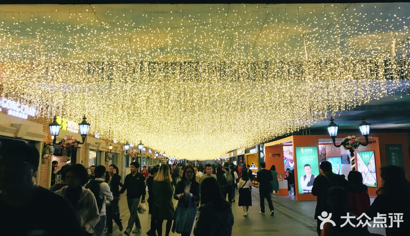 楚河两岸将建起滨河景观带，青翠的杨柳拂动盈盈清波
