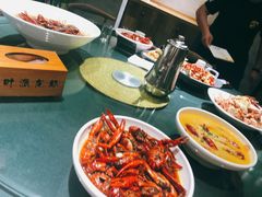 -叶派龙虾•招牌香辣蟹·海鲜(中海国际店)