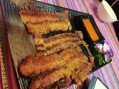 -香巴拉云南餐厅(华莱坞店)