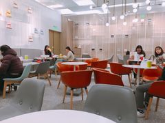 大堂-奈雪的茶(市百一店)