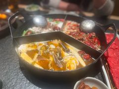 -三出山火锅(南京万象天地店)