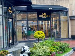 -王府井奥莱临潼小镇(临潼店)