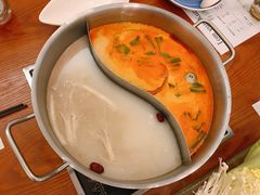 -樾餐厅泰式海鲜火锅(民歌湖店)