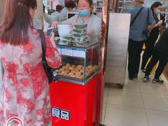 门面-真老大房鲜肉月饼(南京路步行街店)