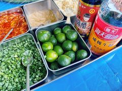 -四川小胡子海鲜(丁村万人海鲜广场店)