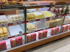 面包甜点陈列柜-三禾北京稻香村(北京市百货大楼店)
