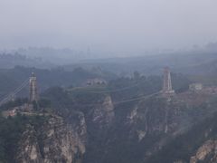景点建设中的玻璃栈道-龙潭大峡谷自然风景区