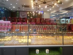 面包甜点陈列柜-面包新语(上地华联店)