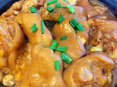 土酱焖猪手-木桶记臭鳜鱼·安徽非遗名菜(火车站白马老店)