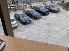 -麦当劳(展览路店)