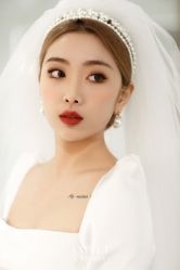 -艾米丽婚纱礼服