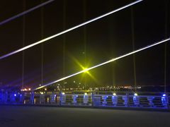 -南京眼步行桥
