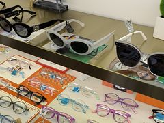 -视野联行眼镜·蔡司授权店(长白万象汇店)