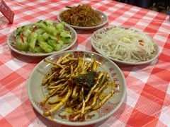 -老方桌烂蹄花川菜馆(九龙坡店)