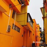 来彩虹村🌈，度一个五彩斑斓的周末！☕️