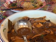 -闯关东东北农家菜(崂山石老人店)