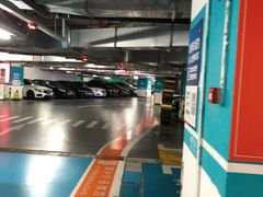 -龙湖虹桥天街-停车场