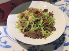 -卢大鲜鱼头捞饭(美利广场店)