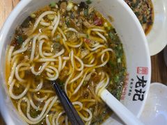 -湘人龙记老长沙米粉(鸟巢店)