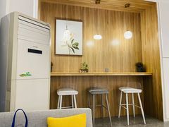 -香草山咖啡店·外教英语角·自习室(盛世商都店)