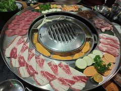 -哈哈碳都·牛肋条无限自助烤肉(宝龙店)