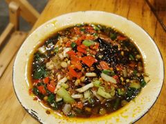 -拈签一笑黄牛肉辣卤串串