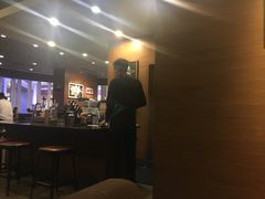-星巴克臻选(深圳龙华红山天虹店)