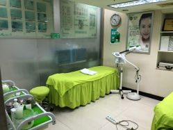 -苗医生专业祛痘·皮肤管理