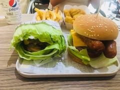-牛纽塔·牛人堡(群众路店)
