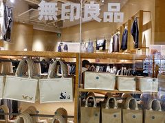 -七鲜超市(瑞虹天地太阳宫店)