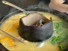 -彩云天云南餐厅