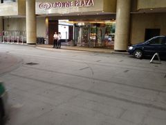 门面-广州中心皇冠假日酒店·百粤楼