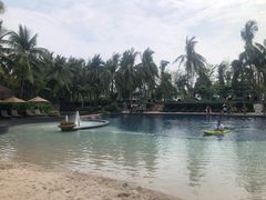 -三亚湾海居雅高铂尔曼度假酒店