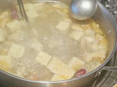 -一席地·本地鸡窝·杭帮鸡火锅(萧山银隆百货店)